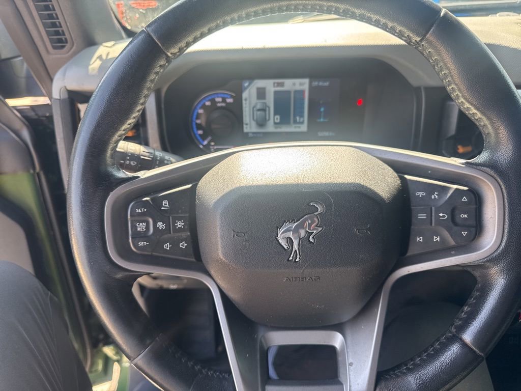 Used 2022 Ford Bronco Badlands image 12