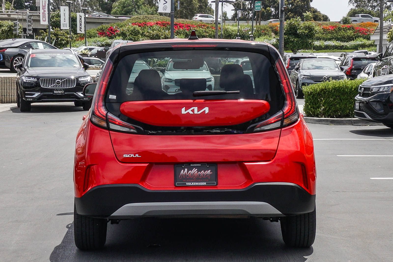 Used 2024 Kia Soul LX w/ Option Group 015 FWD image 7