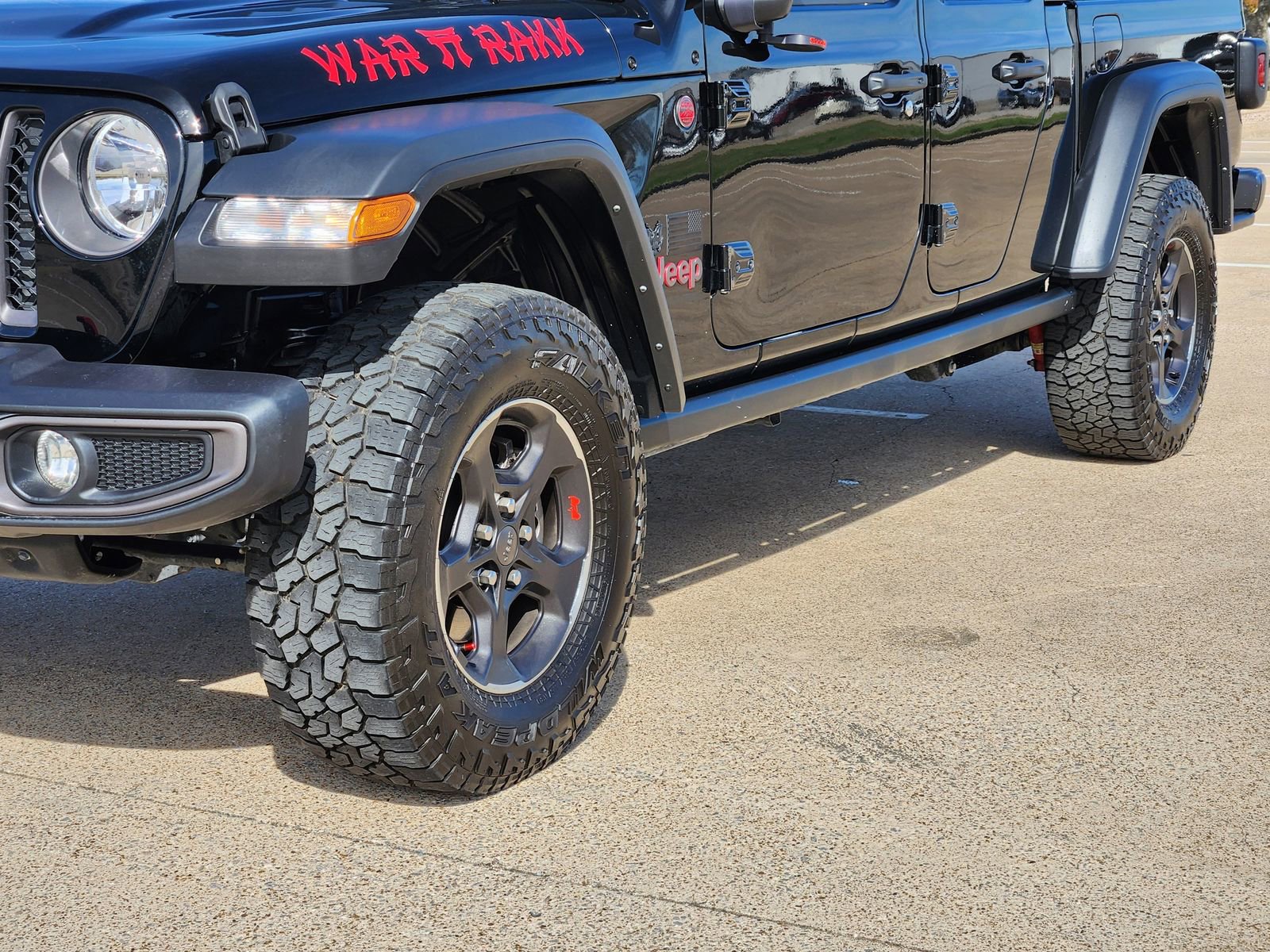 Used 2023 Jeep Gladiator Rubicon w/ Cold Weather Group image 12