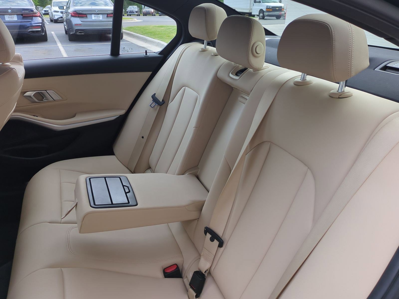 Used 2020 BMW 330i Sedan w/ Convenience Package RWD image 31