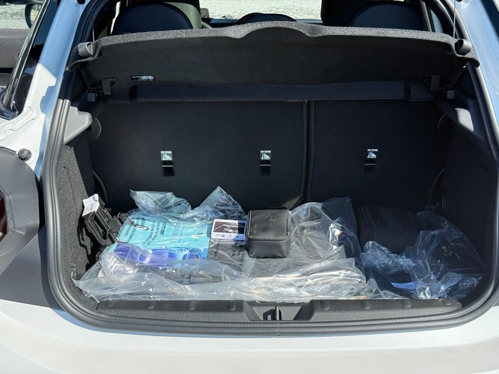 New 2027 MINI Cooper 4-Door Hardtop FWD image 31