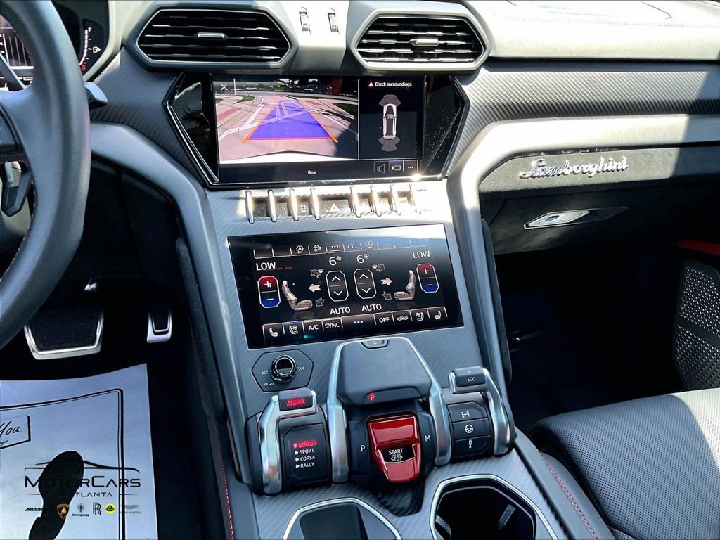 Used 2024 Lamborghini Urus Performante AWD/4WD image 8