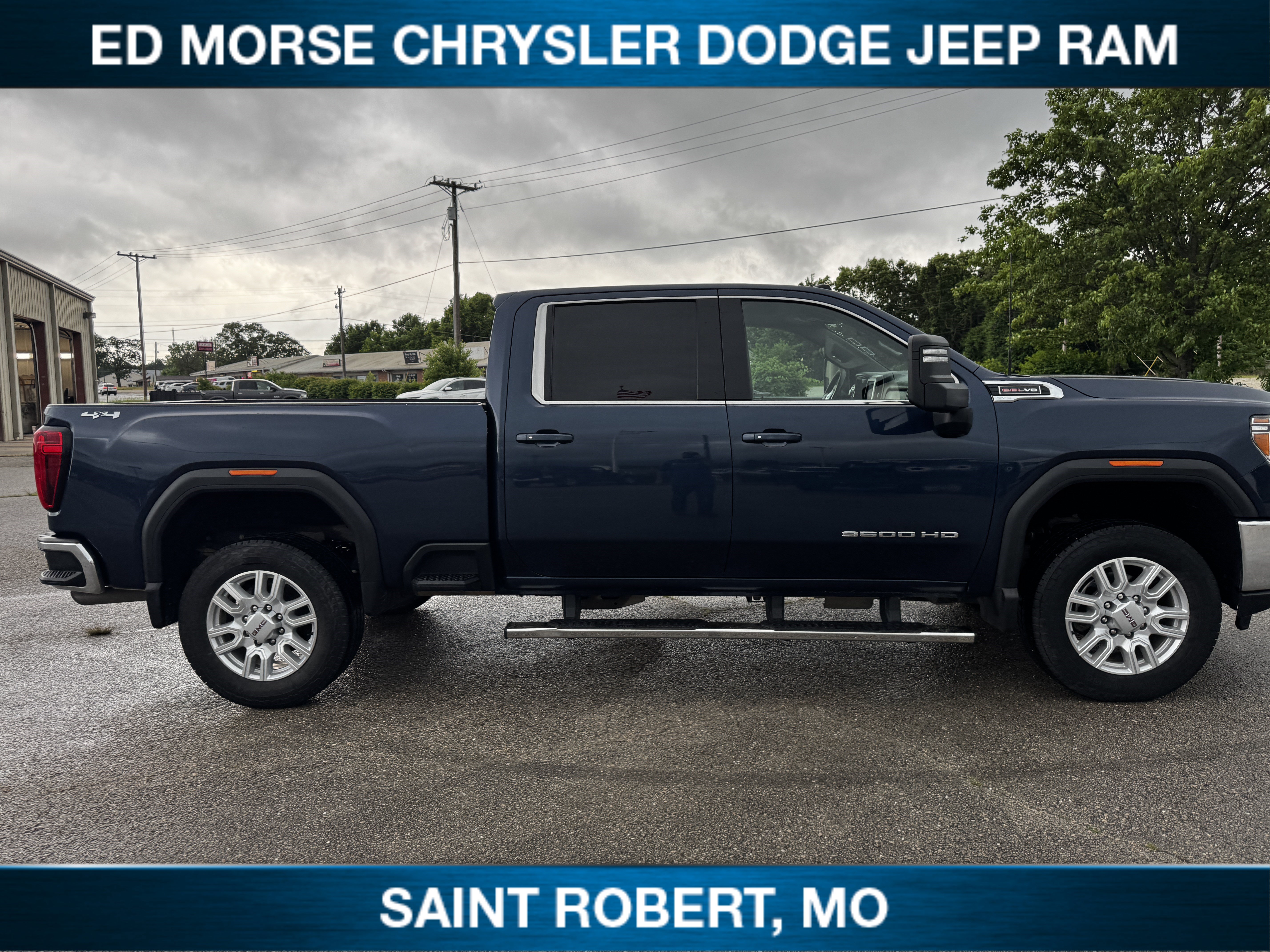 Used 2022 GMC Sierra 3500 SLE w/ SLE Value Package AWD/4WD image 7