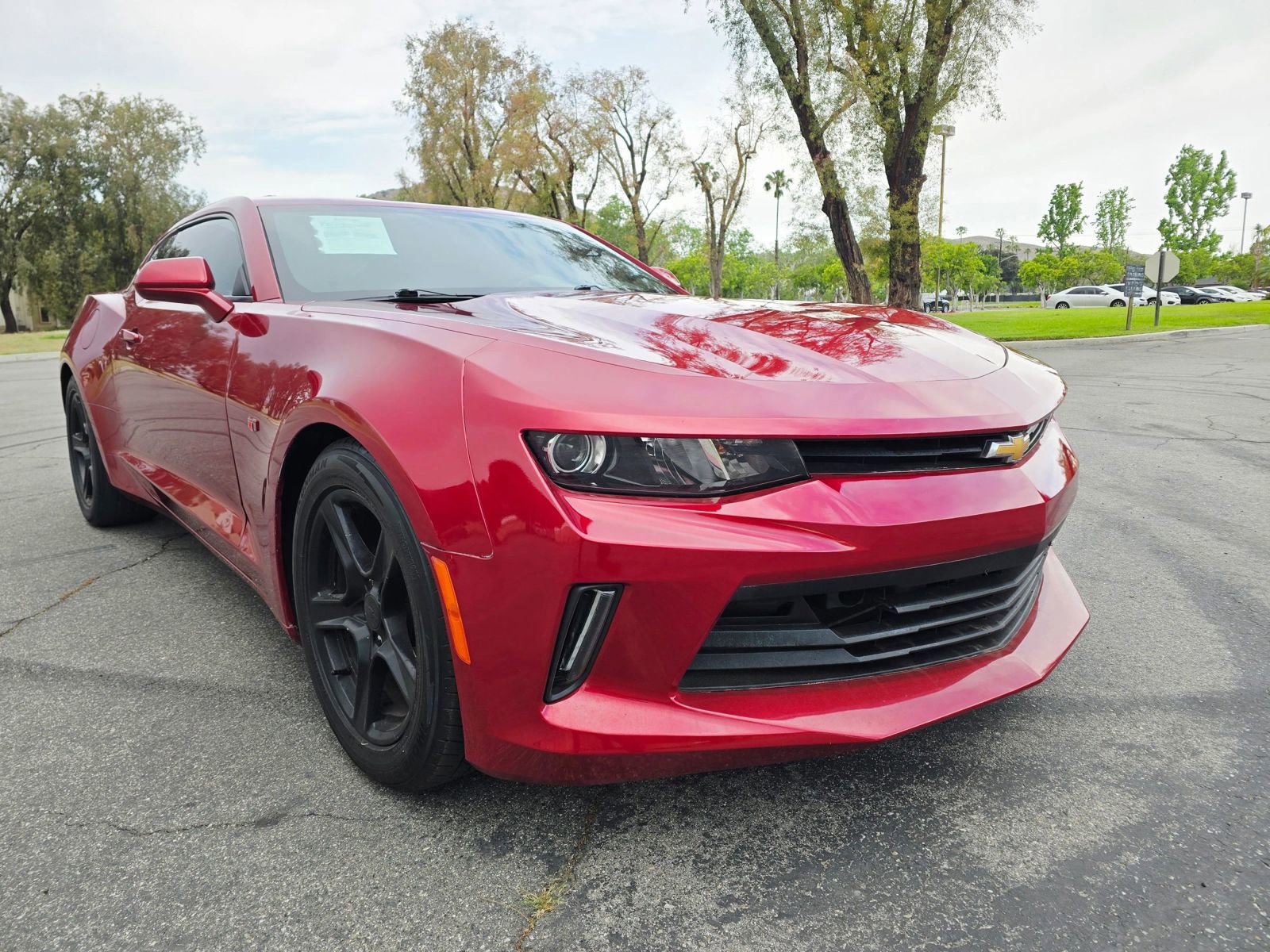 Used 2018 Chevrolet Camaro LT RWD image 2