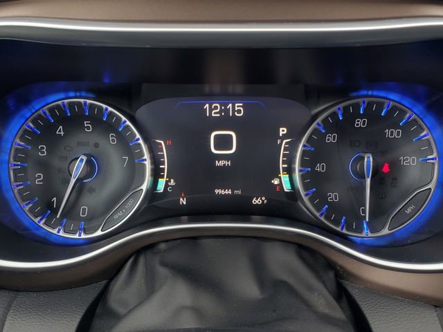 Used 2018 Chrysler Pacifica Touring-L Plus w/ Tire & Wheel Group FWD image 13