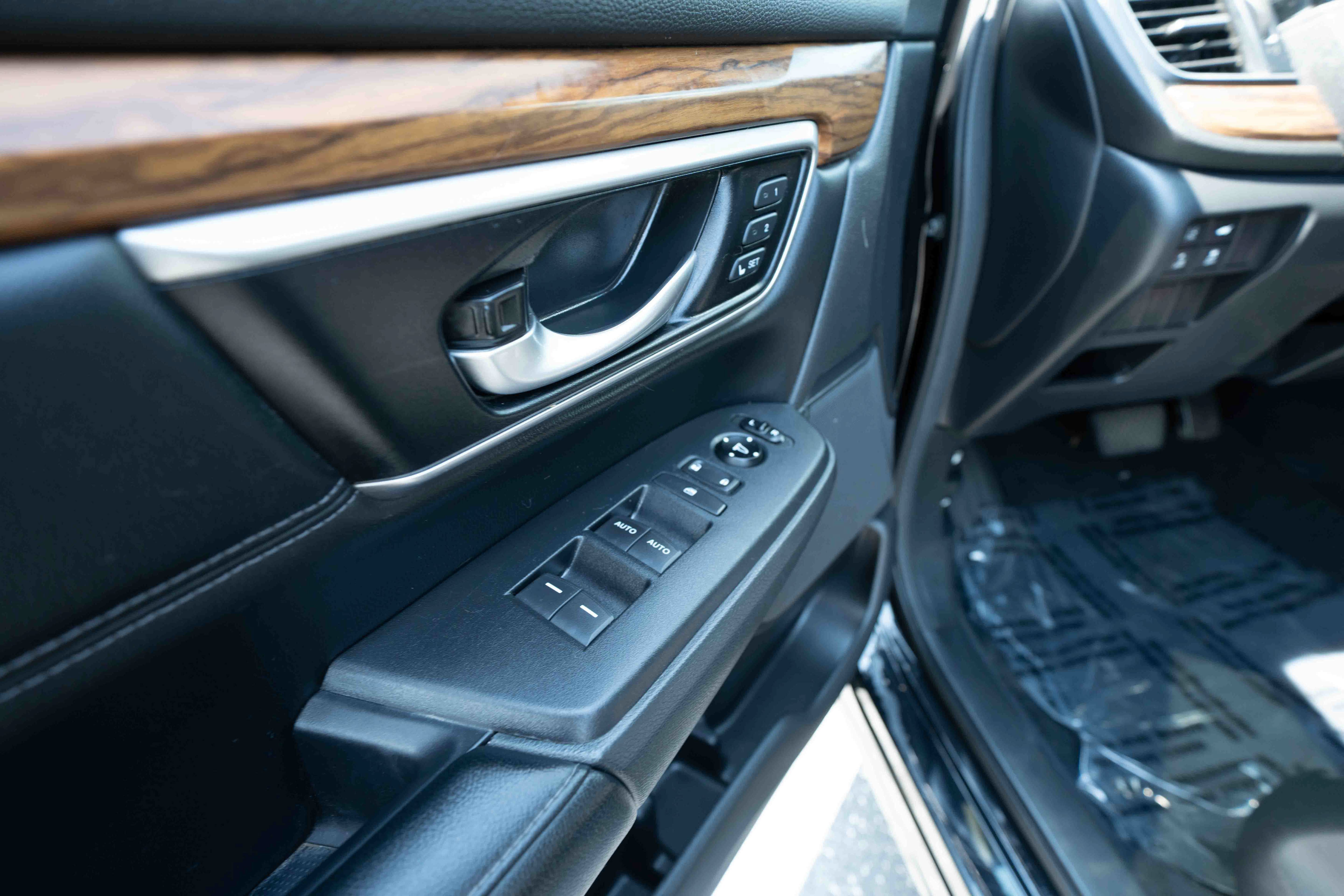 Used 2019 Honda CR-V EX-L image 7