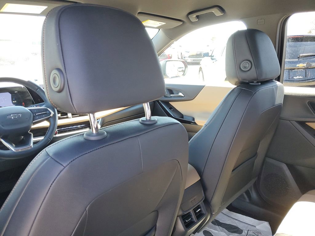Used 2025 Chevrolet Equinox ACTIV AWD/4WD image 31