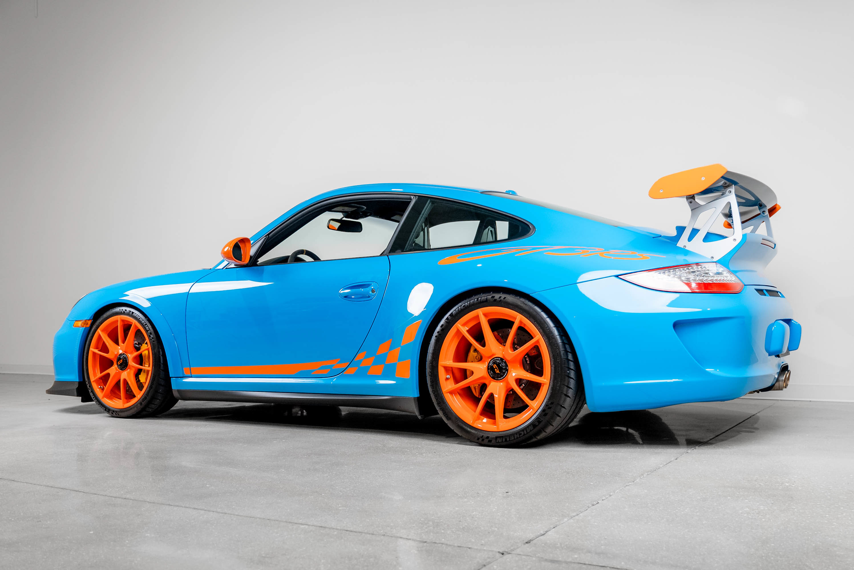 Used 2011 Porsche 911 GT3 RS RWD image 11