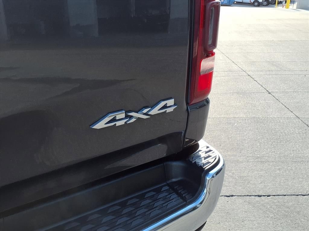 Used 2021 RAM 1500 Limited image 31