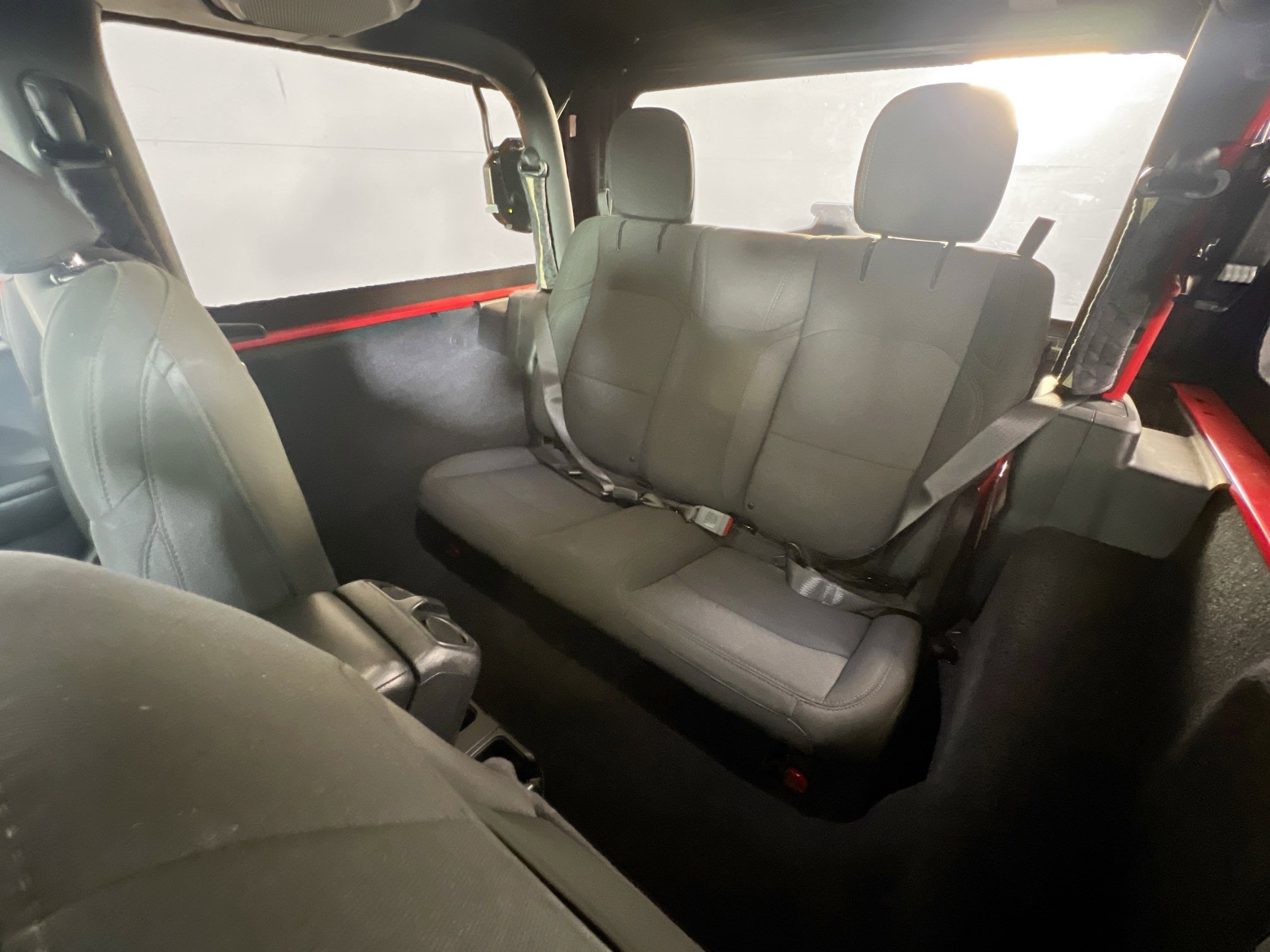 Used 2021 Jeep Wrangler Sport S image 23