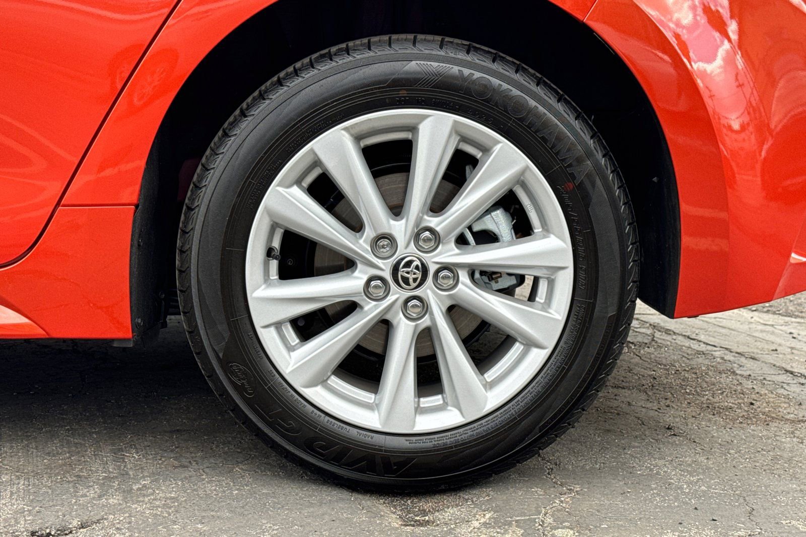 Used 2026 Toyota Corolla SE FWD image 26