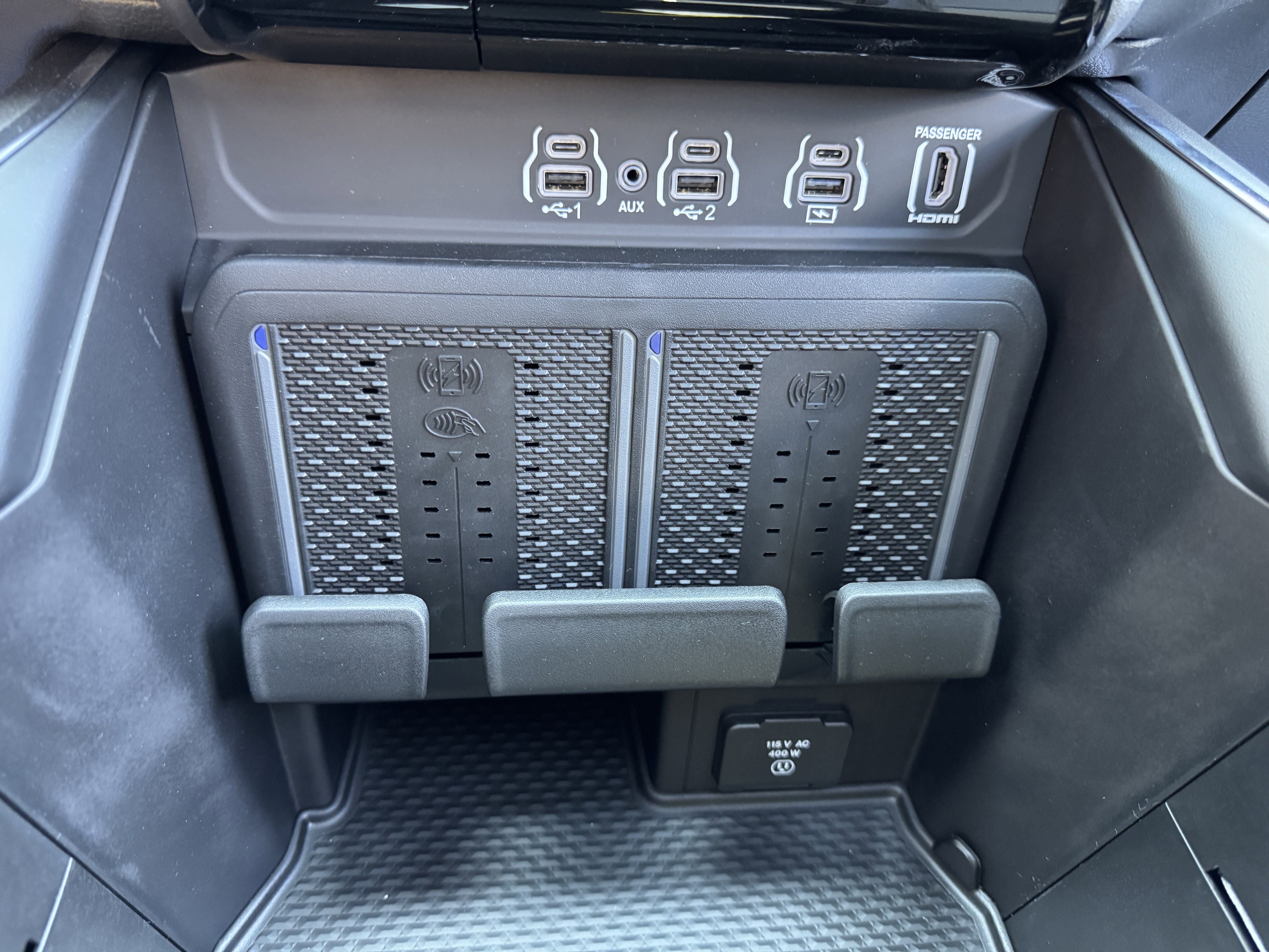 New 2026 RAM 1500 Laramie w/ Night Edition image 44