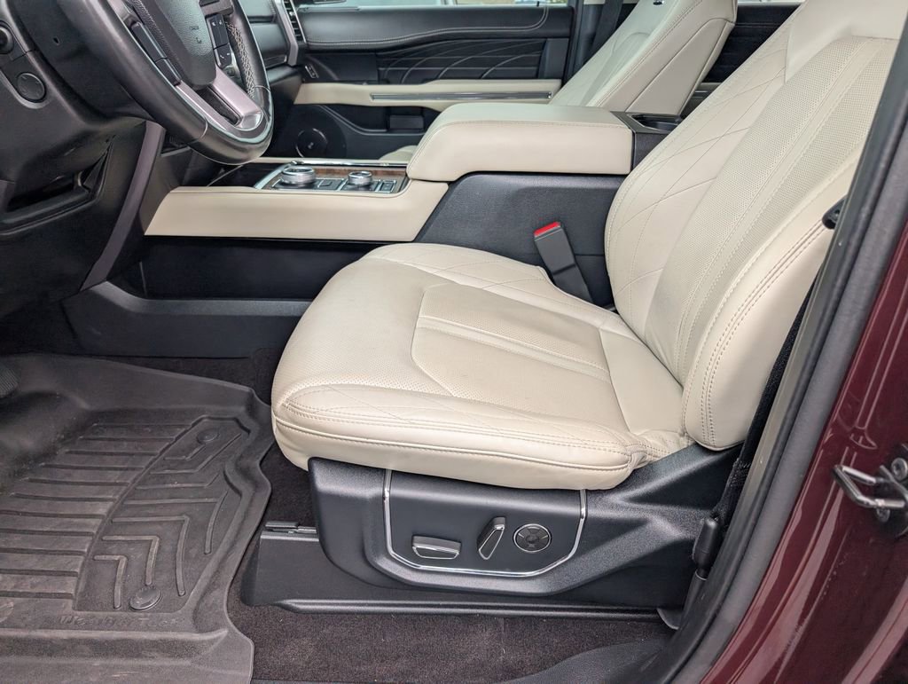Used 2021 Ford Expedition Platinum image 14