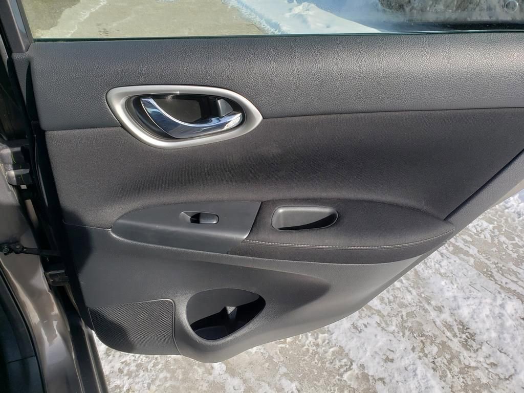 Used 2015 Nissan Sentra SV image 22