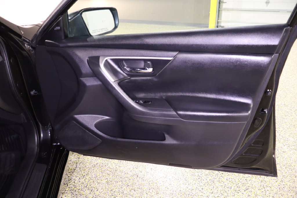 Used 2017 Nissan Altima 2.5 SV FWD image 35