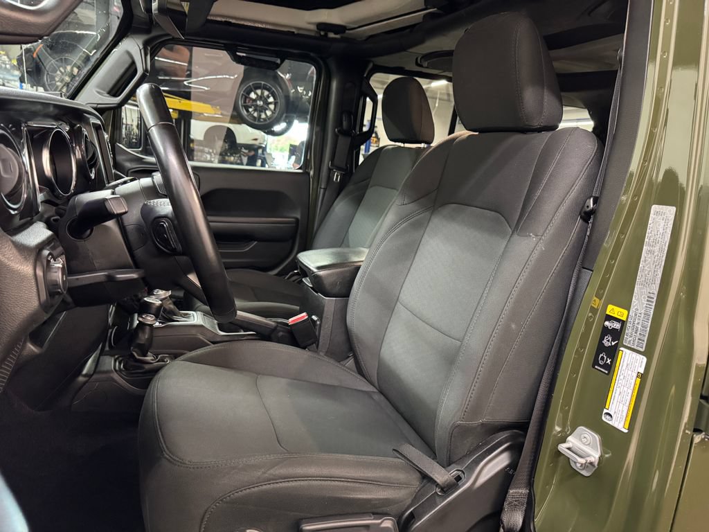 Used 2022 Jeep Wrangler Unlimited Sport AWD/4WD image 18