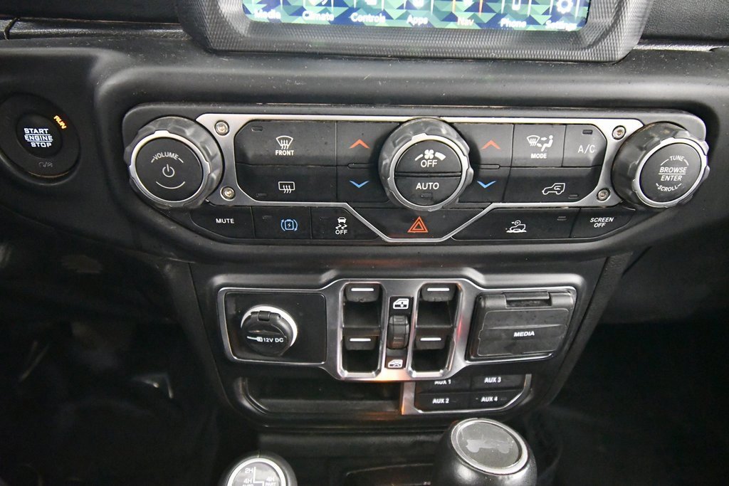 Used 2023 Jeep Wrangler Unlimited Sahara image 25