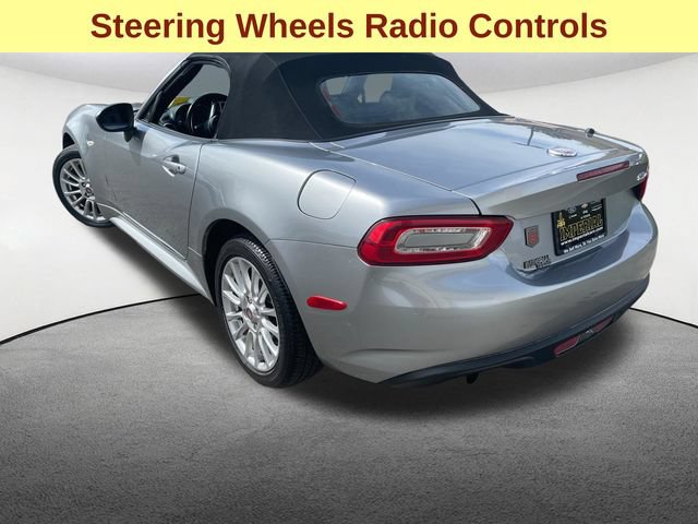 Used 2017 FIAT 124 Spider Classica RWD image 9