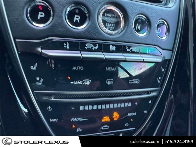 Used 2018 Aston Martin DB11 Coupe image 29