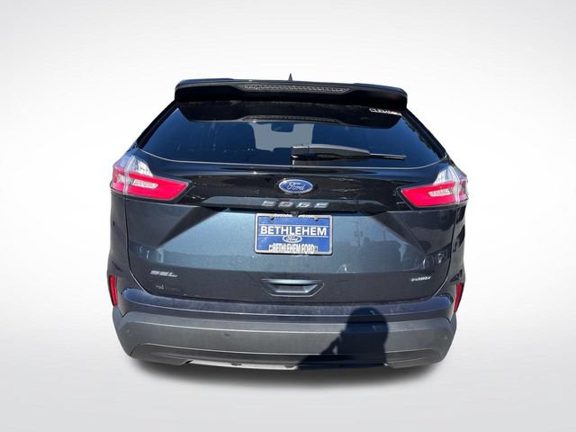 Used 2024 Ford Edge SEL w/ Sport Appearance Package AWD/4WD image 4