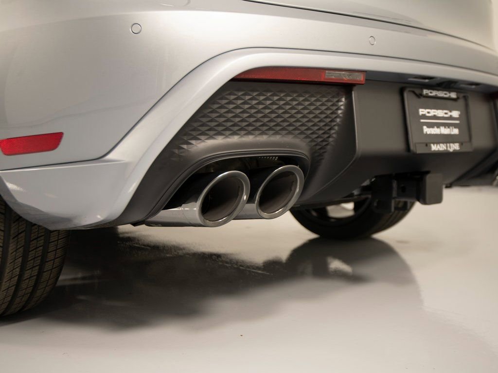New 2026 Porsche Macan GTS image 39