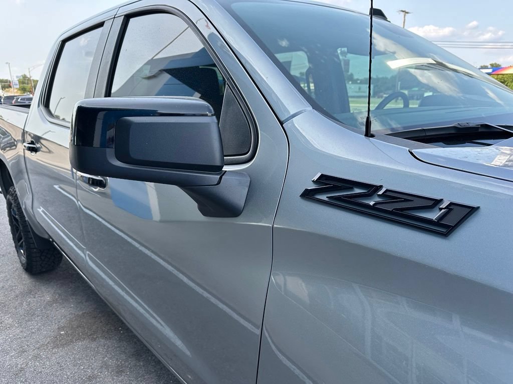 Used 2024 Chevrolet Silverado 1500 LT Trail Boss w/ Convenience Package II AWD/4WD image 7
