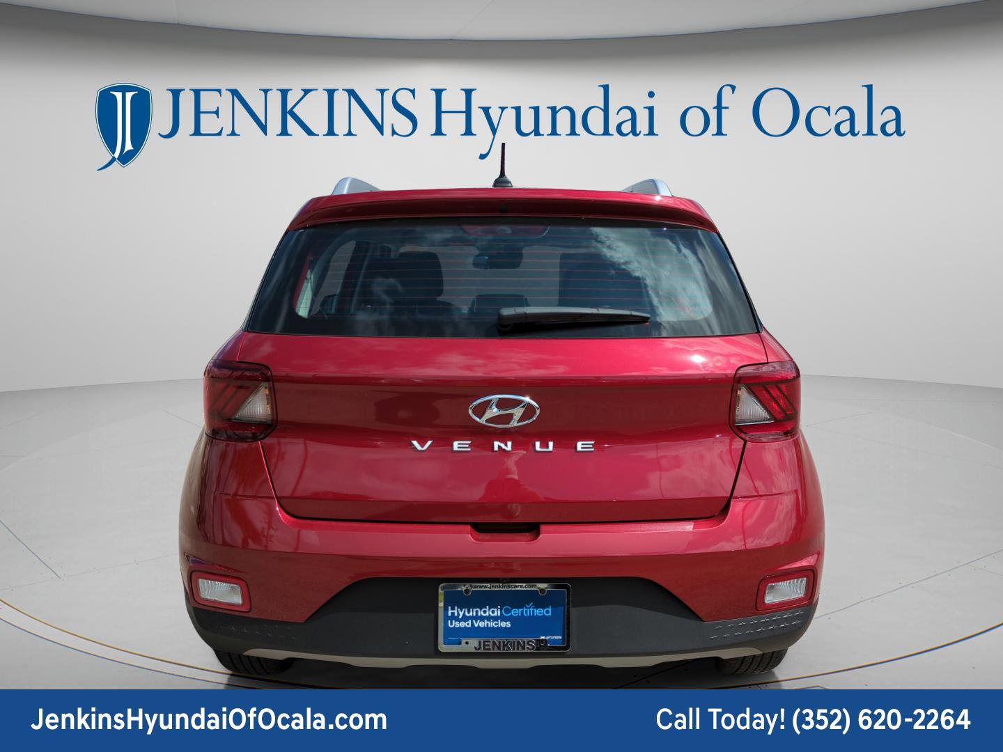 Certified 2025 Hyundai Venue Limited FWD image 4