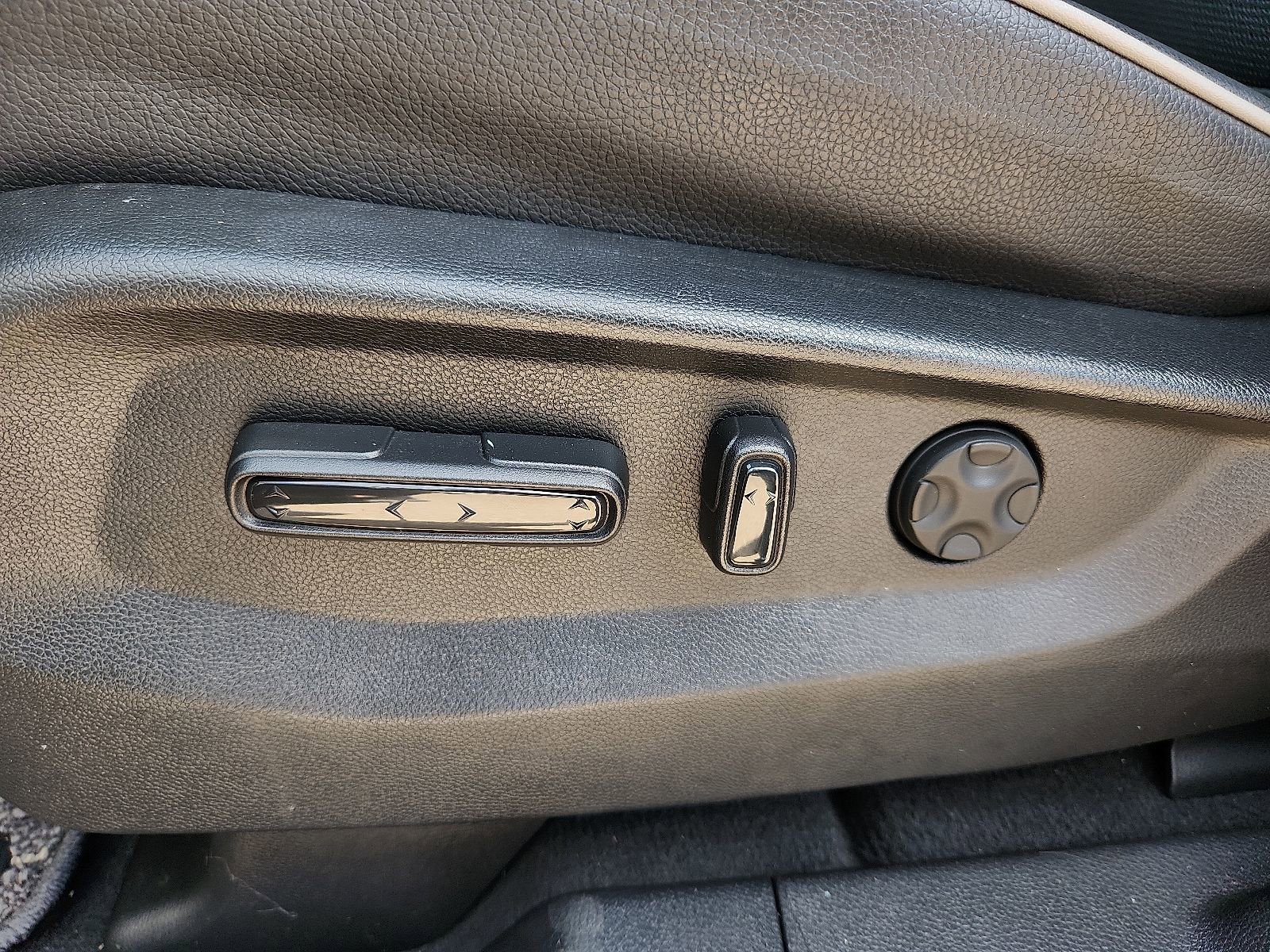 Used 2025 Honda Odyssey Elite image 15