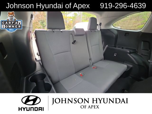 Used 2021 Toyota Highlander L image 22