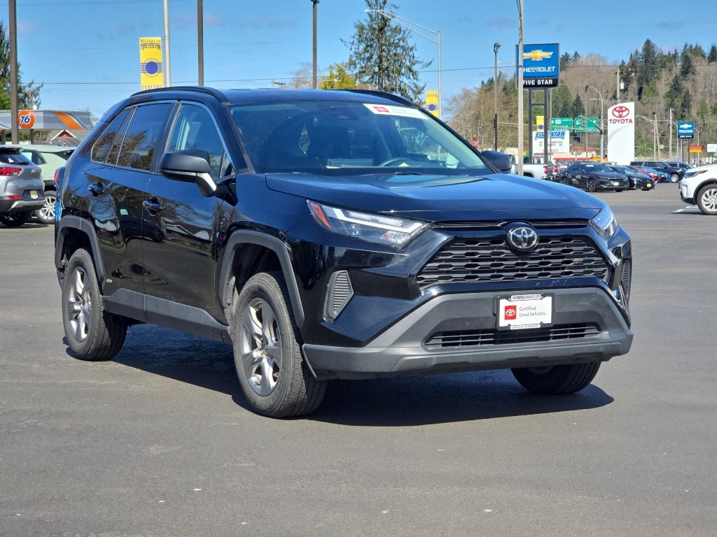 Certified 2025 Toyota RAV4 LE AWD/4WD image 2
