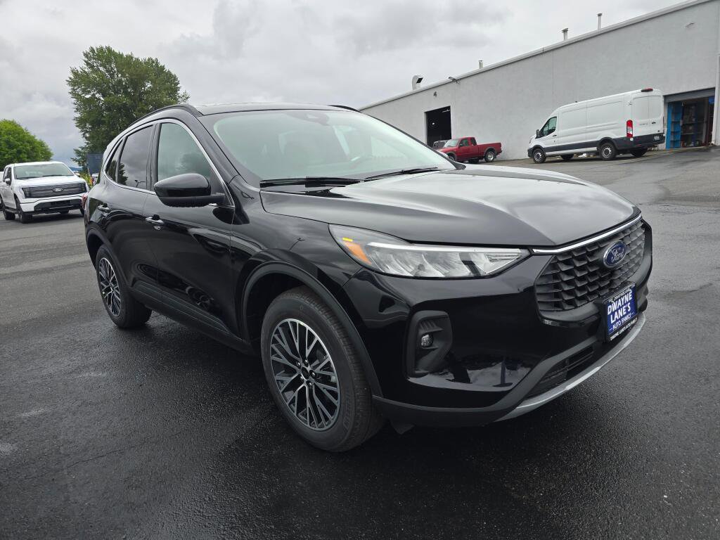 New 2025 Ford Escape SE FWD image 3