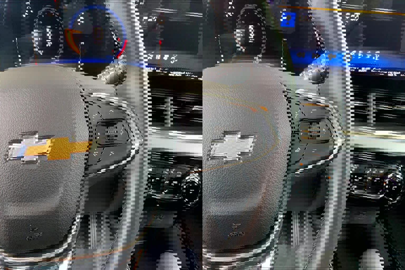 Used 2025 Chevrolet Trax LT w/ LT Convenience Package image 25