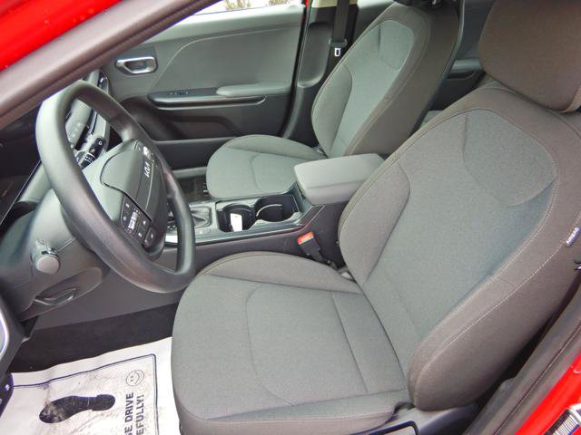 Used 2025 Kia K4 FWD image 11