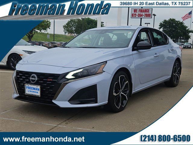 Used 2023 Nissan Altima 2.5 SR