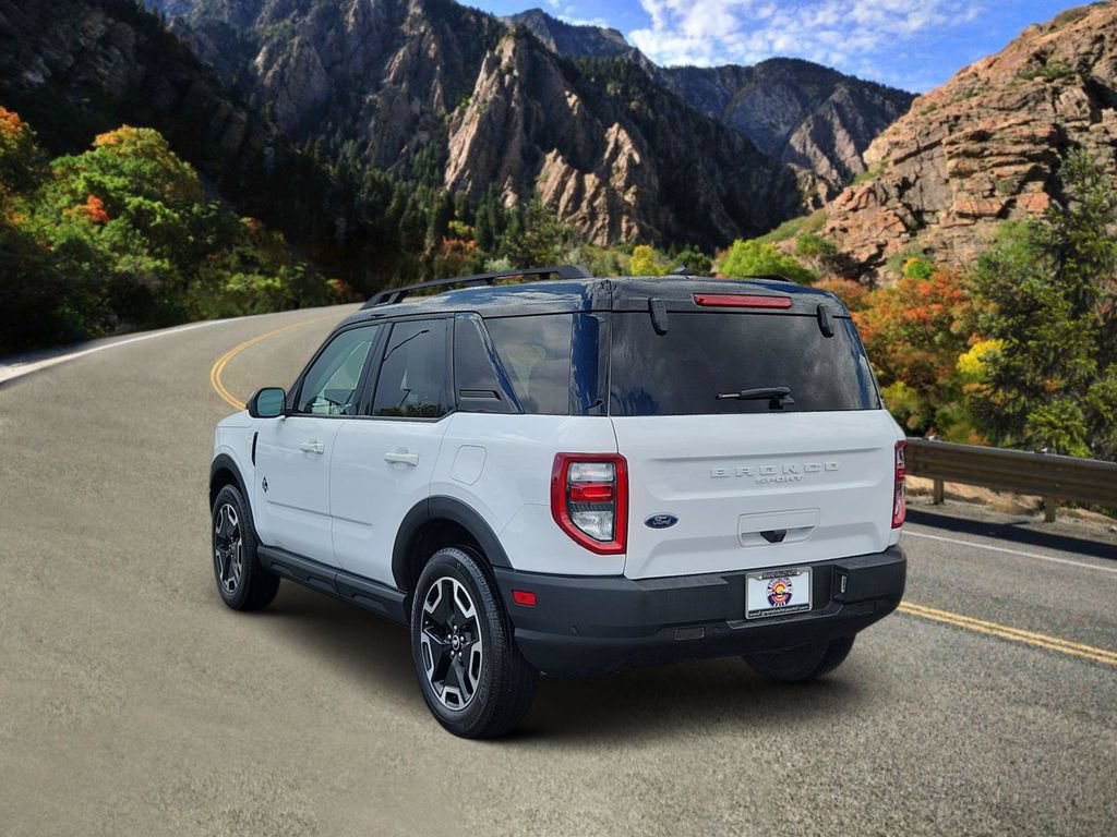 Used 2023 Ford Bronco Sport Outer Banks AWD/4WD image 4