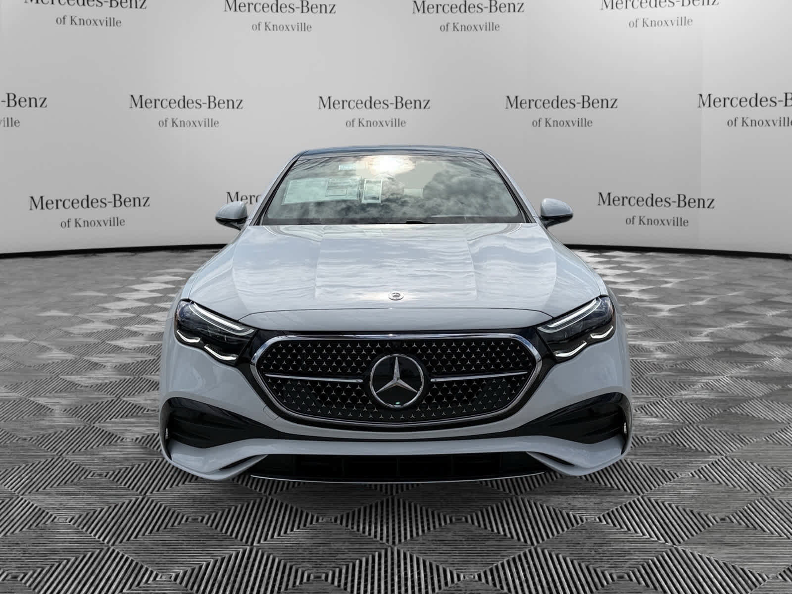 New 2026 Mercedes-Benz E 450 4MATIC Sedan image 8