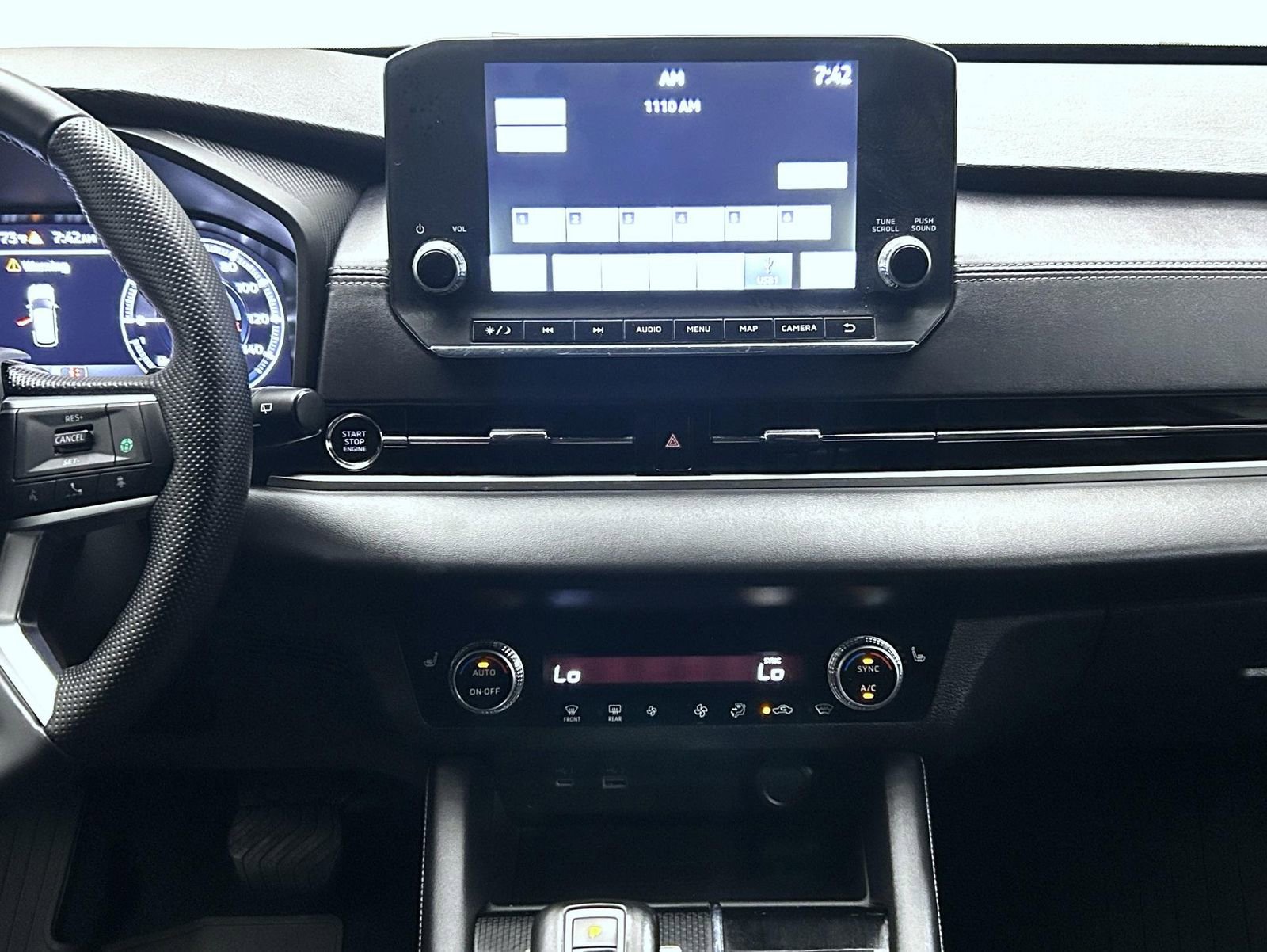 Used 2023 Mitsubishi Outlander SE Black Edition image 13