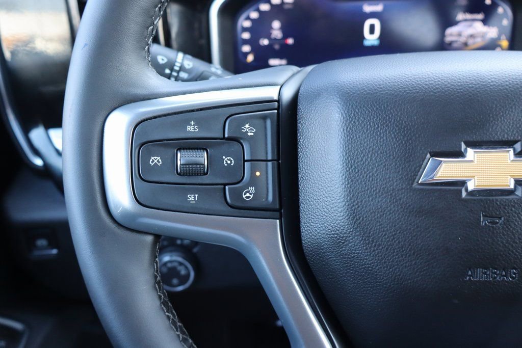 Used 2026 Chevrolet Silverado 1500 LT AWD/4WD image 7