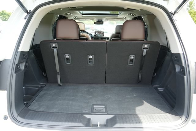 Used 2025 Honda Pilot Elite image 12