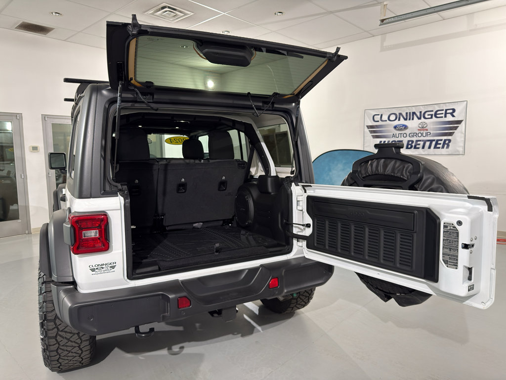 Used 2024 Jeep Wrangler Sport S image 8