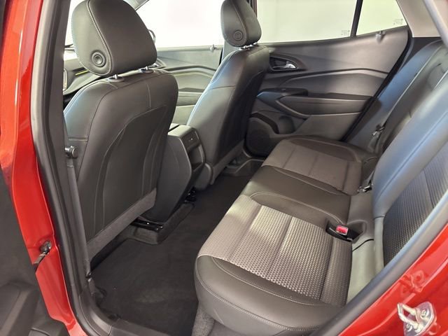 Used 2024 Chevrolet Trax LT w/ Driver Confidence Package FWD image 22