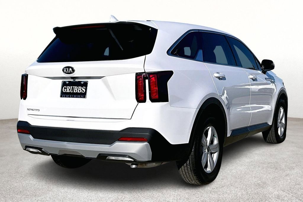 Used 2025 Kia Sorento LX image 15
