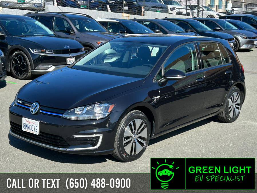 Used 2019 Volkswagen e-Golf SE w/ Driver Assistance Package