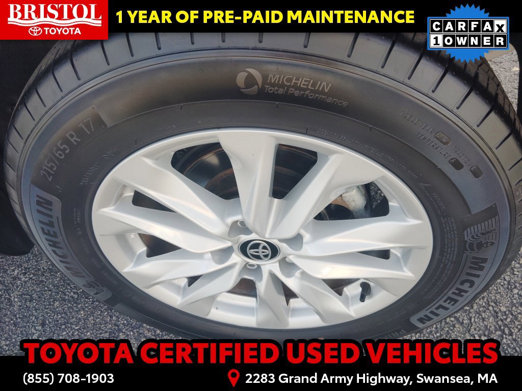 Certified 2024 Toyota Corolla Cross LE w/ Moonroof Package AWD/4WD image 14