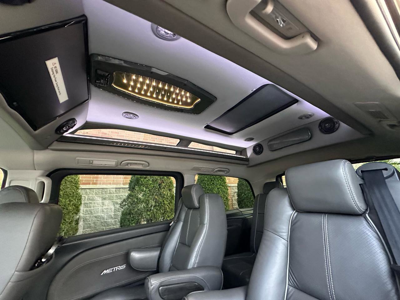 Used 2018 Mercedes-Benz Metris Passenger image 21