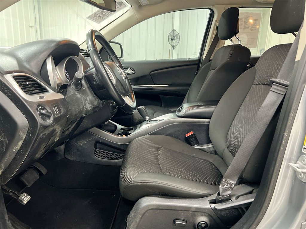 Used 2020 Dodge Journey SE w/ SE Popular Equipment Group image 18