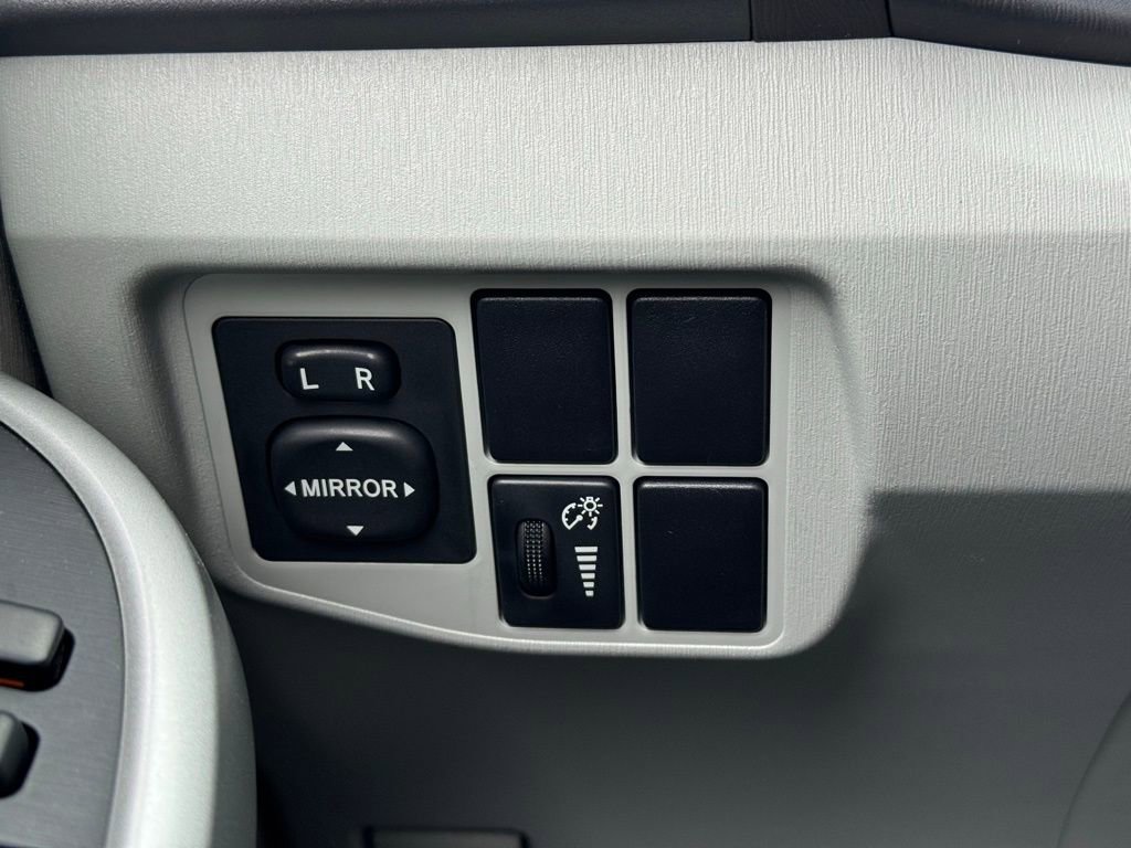 Used 2010 Toyota Prius Two FWD image 31