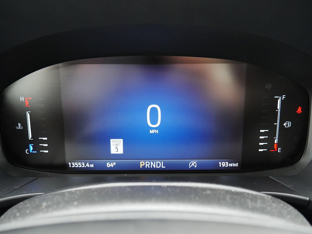 Used 2024 Ford Escape ST-Line w/ Tech Pack #1 AWD/4WD image 29