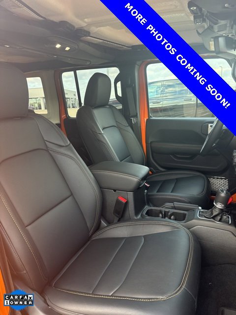 Used 2025 Jeep Wrangler Sahara image 18
