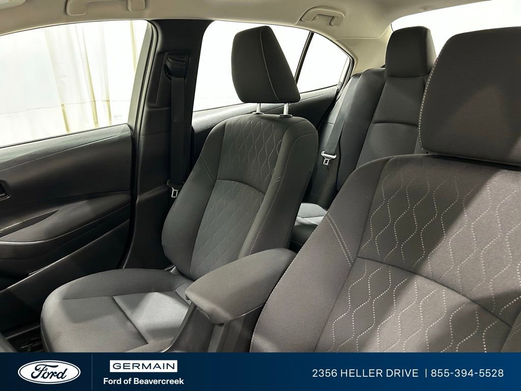 Used 2025 Toyota Corolla LE image 26